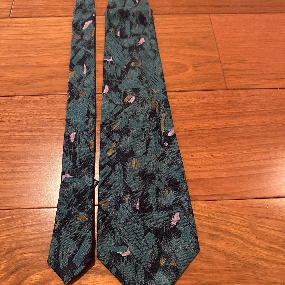 Canali Dark Teal, Black, and Grayish Pink Patterned Tie 100% Silk Made in Italy - Picture 6 of 8